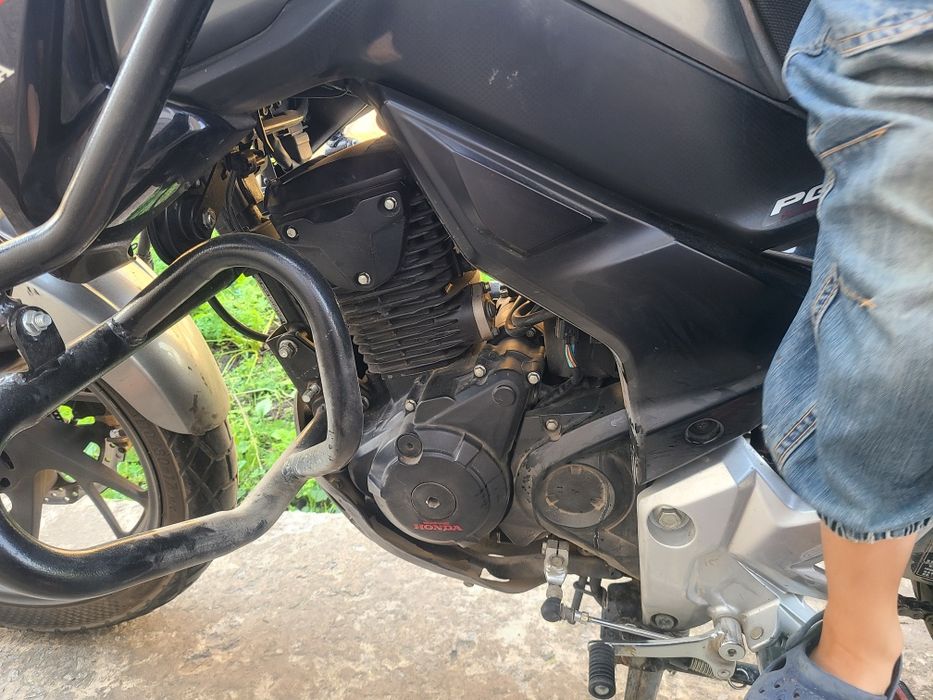 Honda CBF190X, CB190X