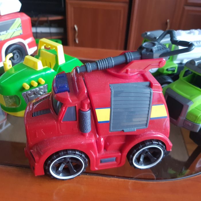 Zestaw samochodów 4 sztuki