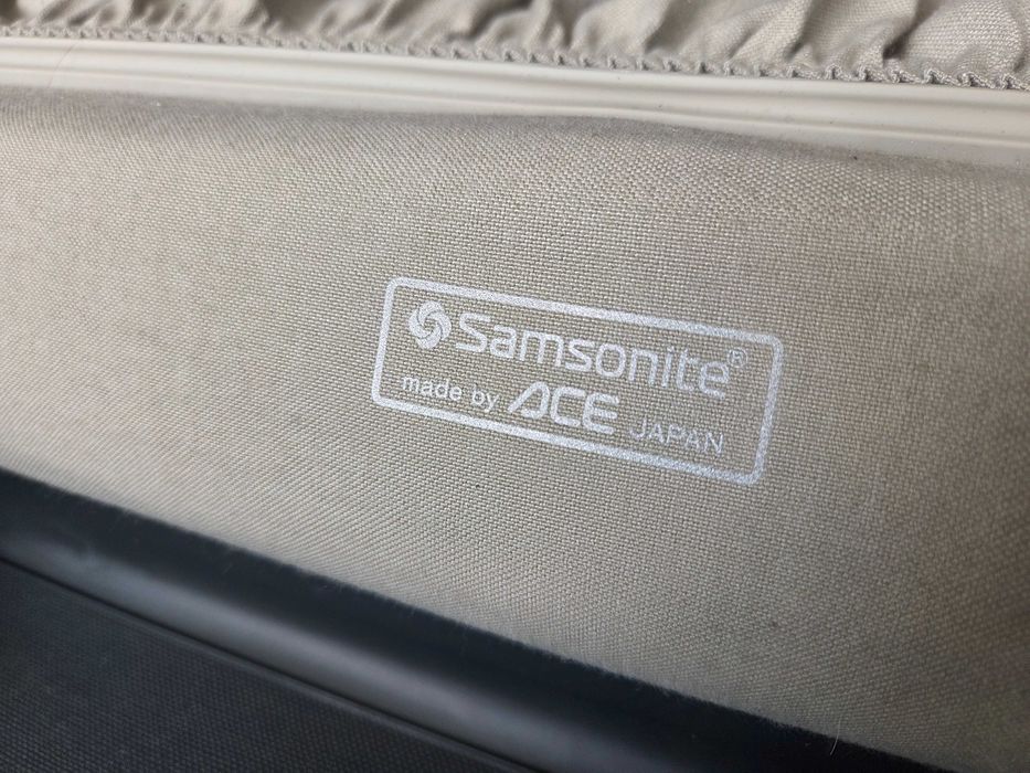 Samsonite x Ace Japan Twarda solidna walizka 58x44x17cm