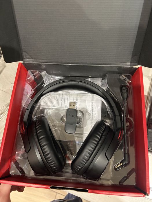 Навушники hyperX Cloud Flight безпроводні