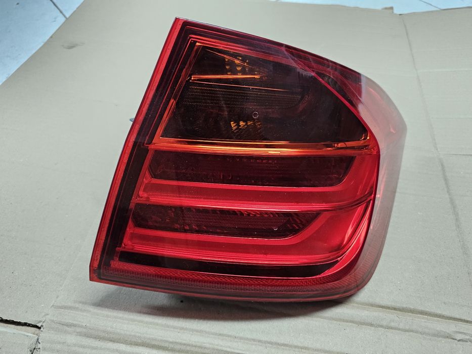 Farolim Direito Original BMW Serie 3 F30 Pre LCI