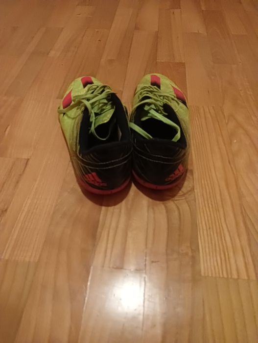 Buty sportowe / halowe marki adidas