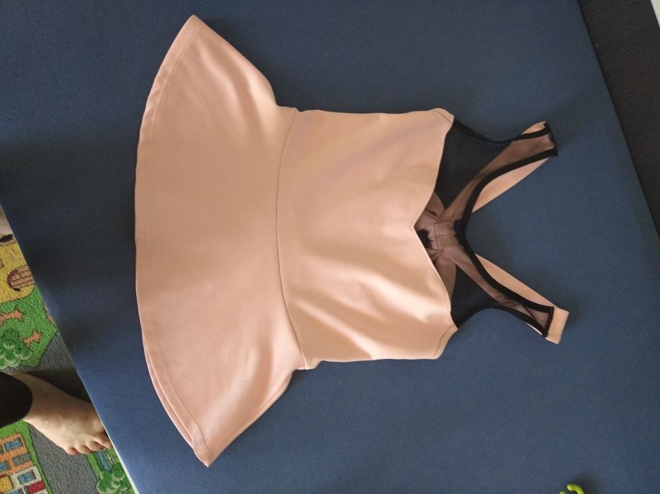 Elegancka bluzeczka na ramiączkach