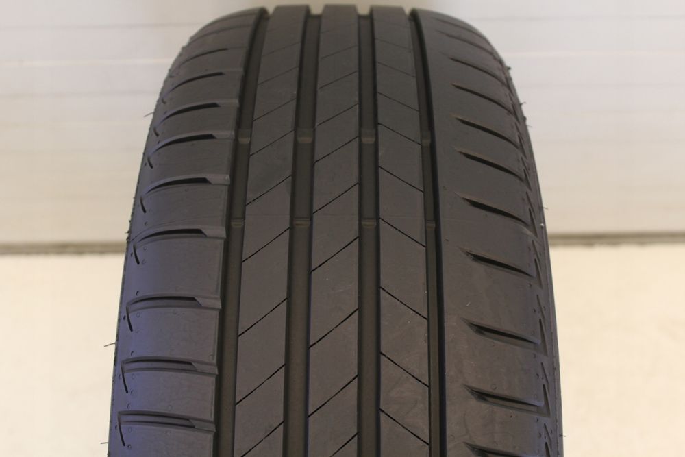 opona bridgestone turanza t005 235 55 18 104t (mo)