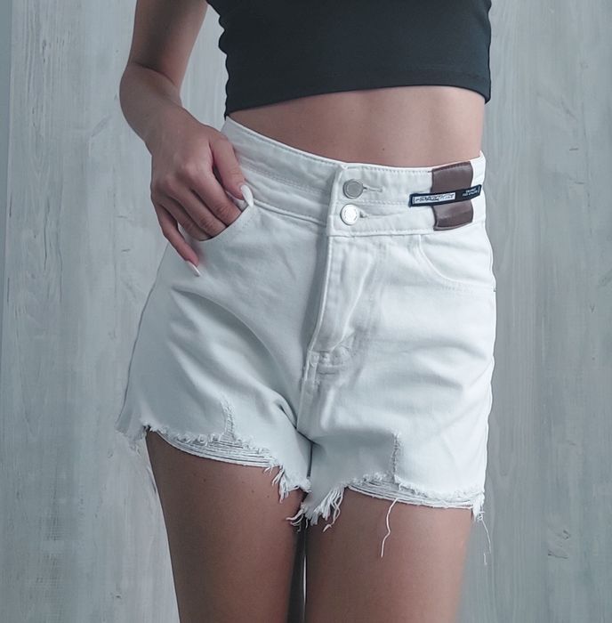 Білі шорти джинсові