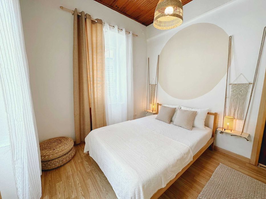 Quarto solteiro ou casal Costa Caparica sem caução