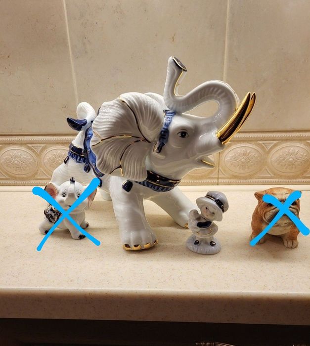 Статуэтки слон,фарфоровая девочка,свинка.