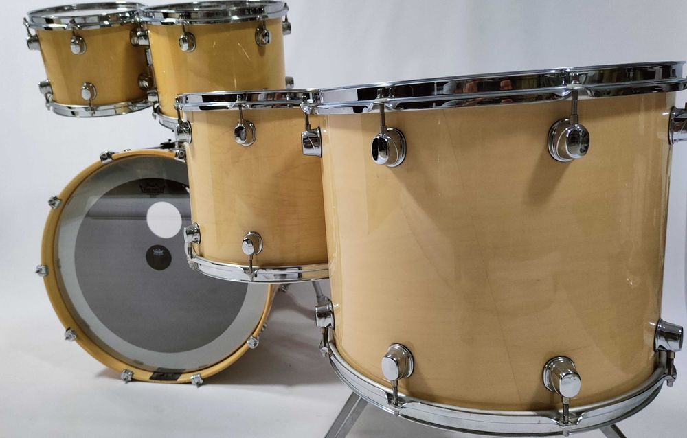 Mapex Saturn III Maple/Walnut - 10,12,14,16,22