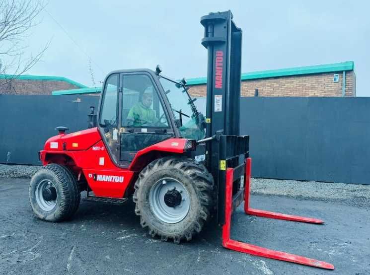 Вилочний навантажувач погрузчик MANITOU M50-4,висота- 4 метра, 5 тон