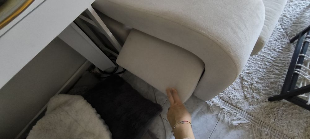 Sofá 2 Lugares Onda (180x90cm) - Cor : Bege 2 Puffs