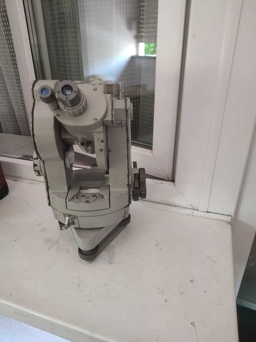 Sprzedam tachimetr Dahlta 010A