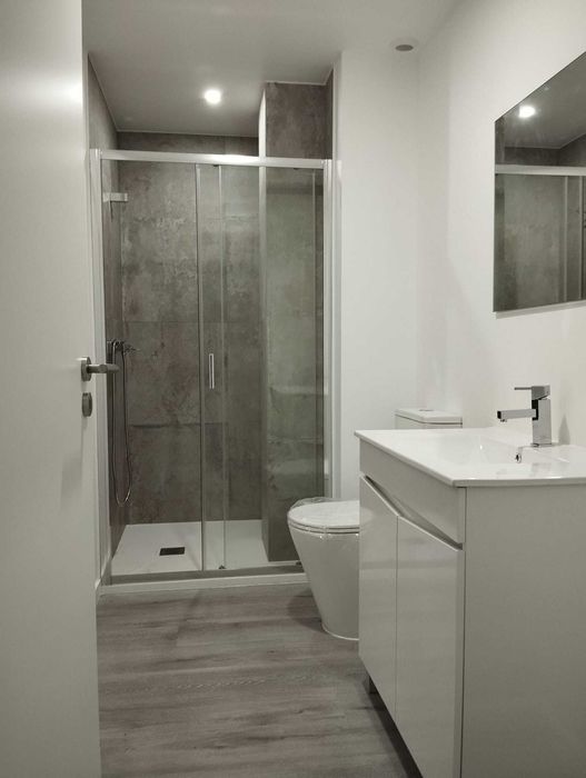 Arrenda-se T1 Novo, Mobilado e com Cozinha Equipada