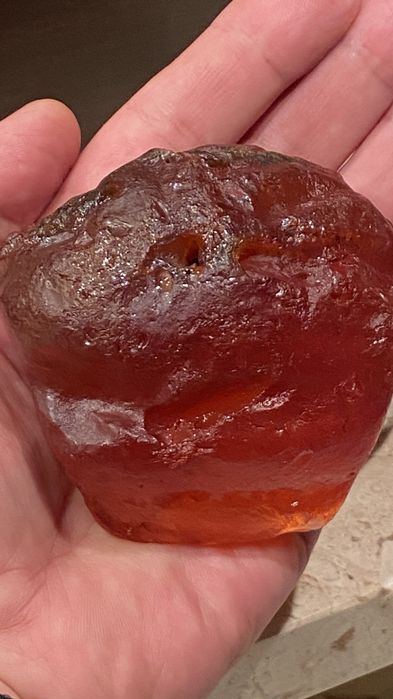 Bursztyn baltycki surowy(202g.) baltic amber