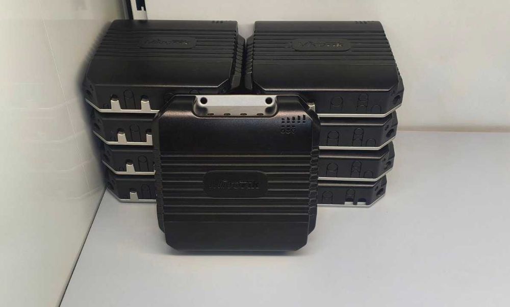 Мощный Wi-Fi 2.4Ghz Gigabit Mikrotik LtAP LTE6 kit GPS USB 3SIM