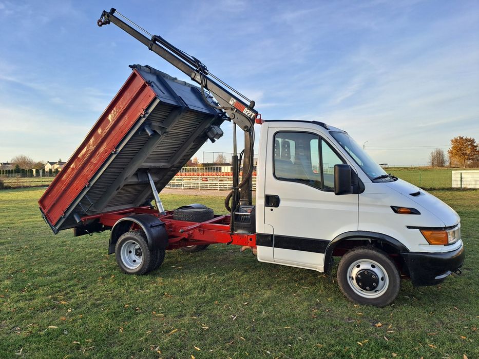 Piach beton Ziemia kruszywo HDS TRANSPORT kostka obrzeża