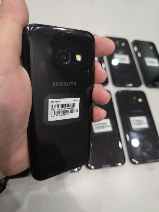 Samsung Galaxy A3 16гб нові