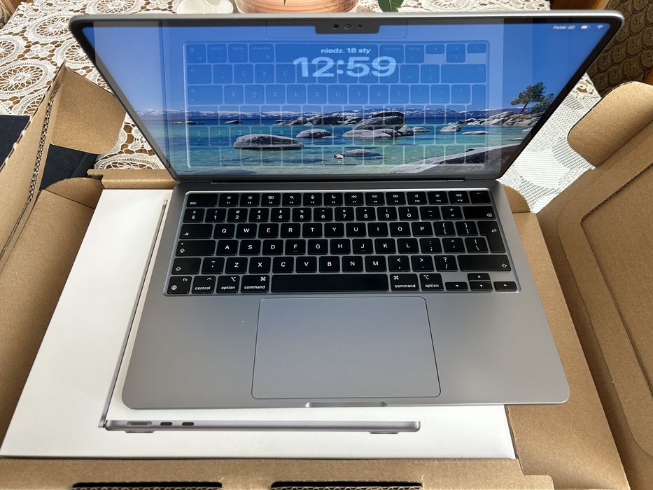 Macbook Air M2 256GB SSD 8GB RAM Space Gray