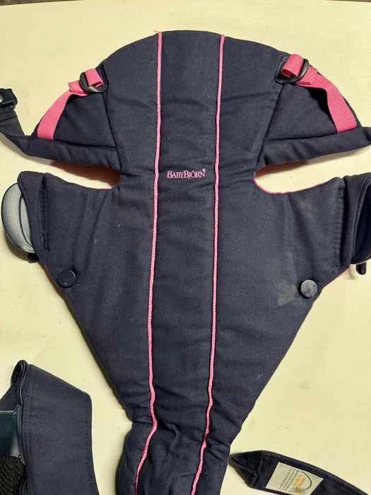Marsúpio Baby Bjorn Azul com Riscas Rosa