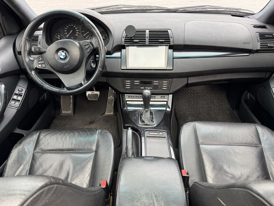 BMW X5 3.0d e53 restailing