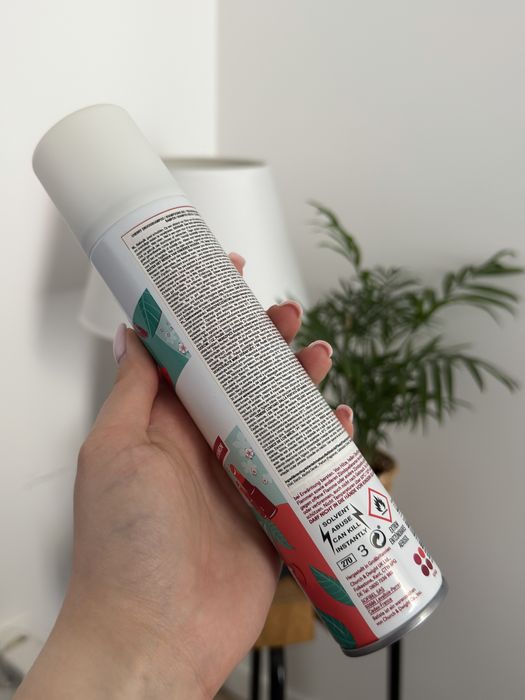 Batiste cheeky cherry suchy szampon