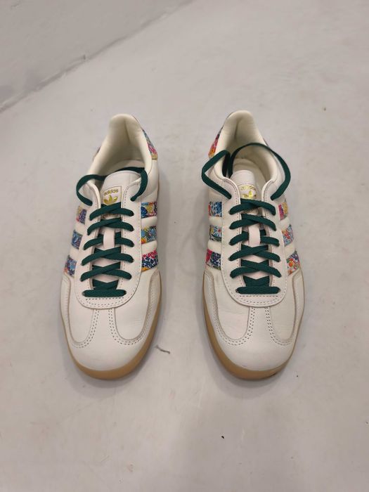 adidas Gazelle Indoor x Liberty London Floral (Tam. 42 / US 10) — Como Novas