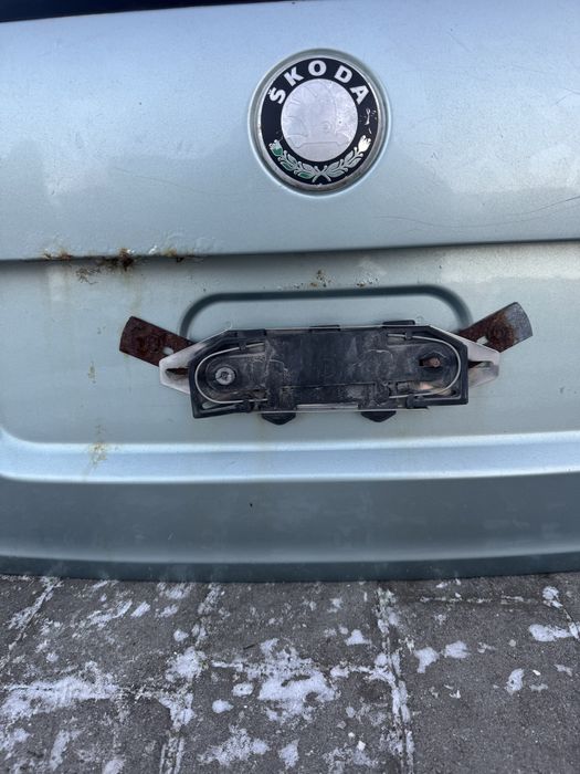 Ляда Octavia a5 кришка багажника