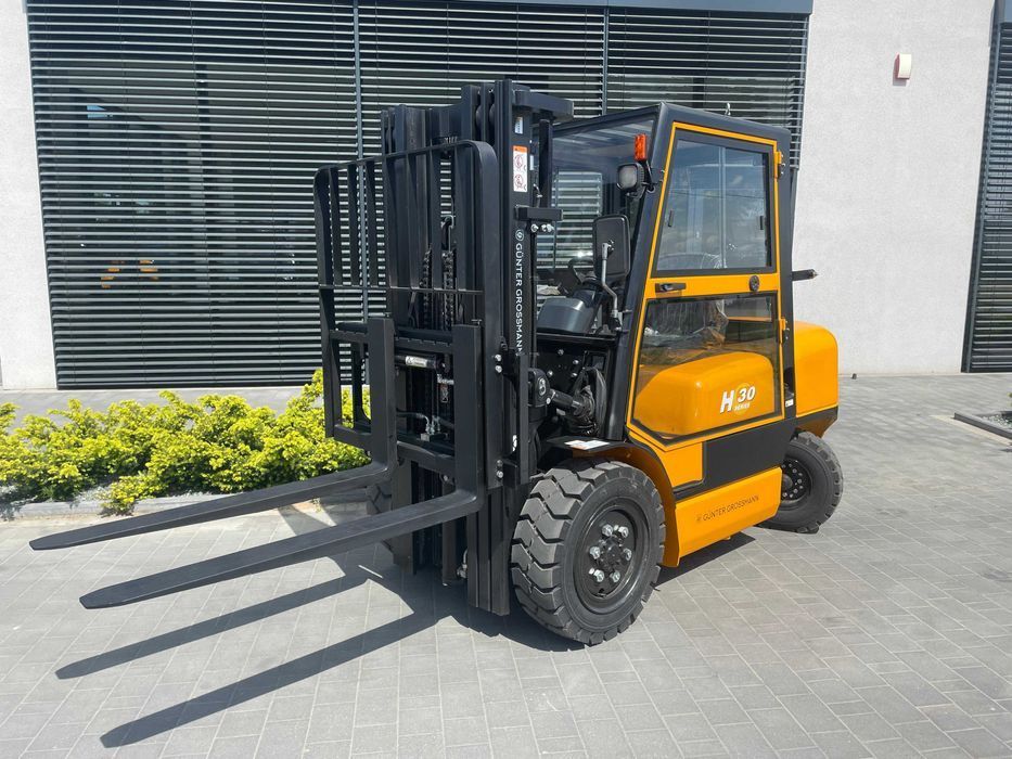 Wózek widłowy Gunter Grossmann 3T triplex, kabina. Nowy