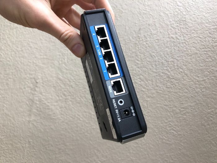 Маршрутизатор D-Link DIR-100