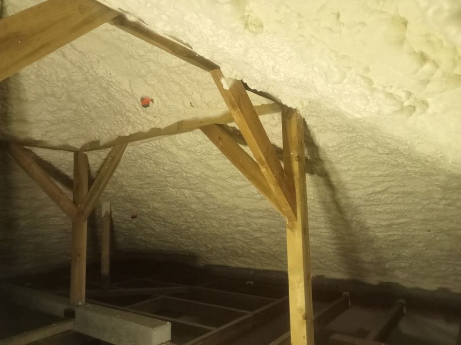 Ocieplenie pianą PUR, izolacje natryskowe
