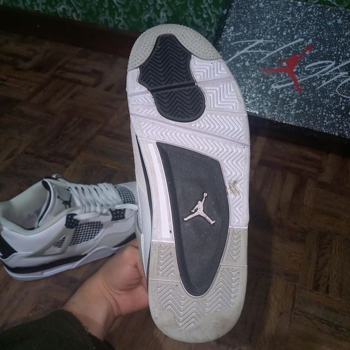 Air Jordan 4 Military Black