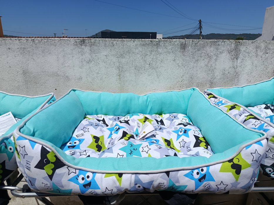 Camas para cão brinquedos e acessórios  - fim de stock