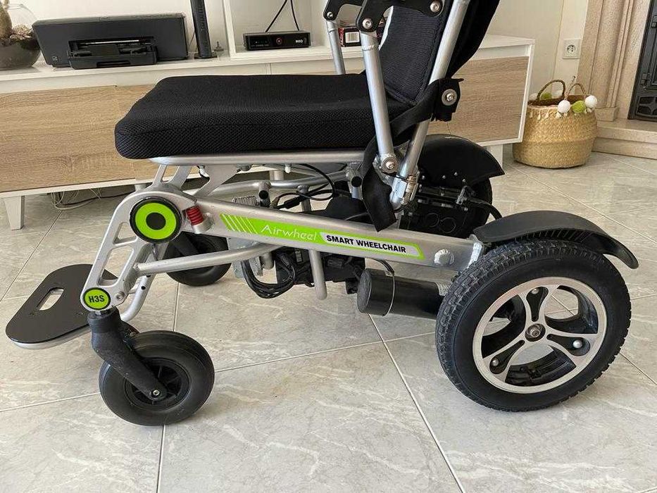 Cadeira de rodas eléctrica dobrável