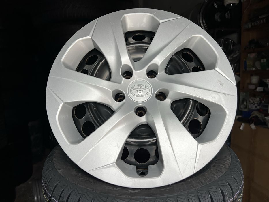 Диски  R17 5x114,3 toyota Rav4 диски +колпаки 5 114,3