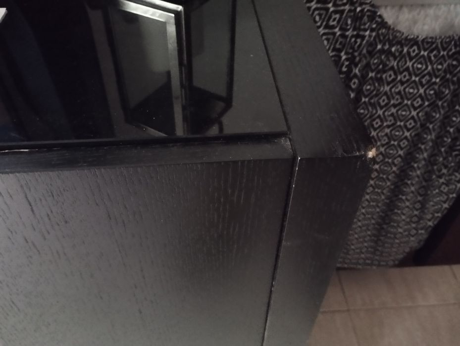 Aparador em preto para sala