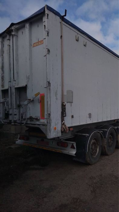 Полупричіп самасвал BENALU 70куб. Можливо розтермінування.