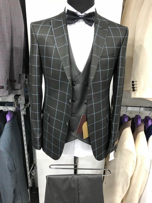 Оренда, прокат,нових чоловічіх костюмів