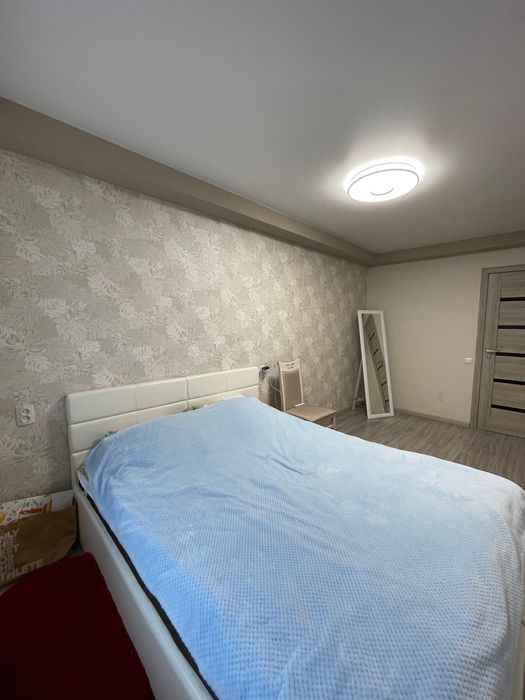 Здам двокімнатну квартиру, з новим ремонтом та меблями.