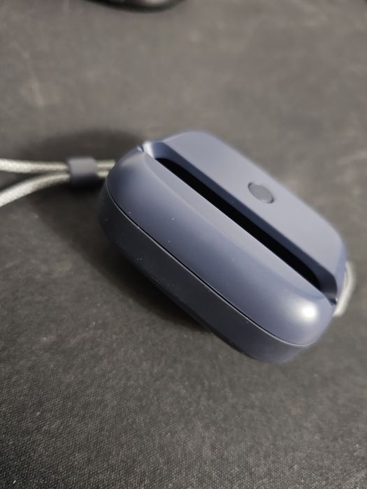 Sprzedam etui do AirPods Pro 2