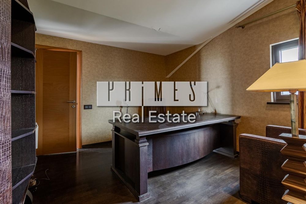 Продаж будинку на 1 лінії Дніпра, Осокорки, Садова, 530м2, 9 соток, ремонт!