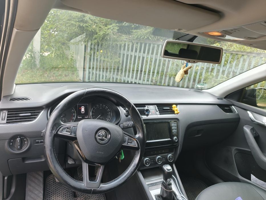 авто Skoda Octavia 2015