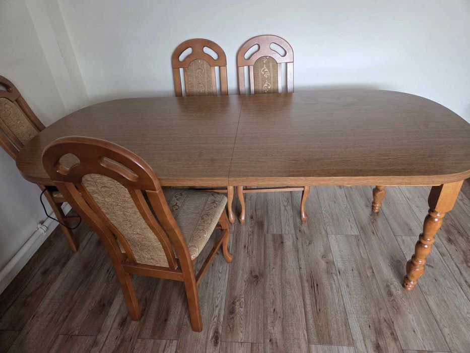 Sprzedam stół dębowy