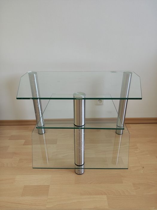 Szklany stolik pod tv