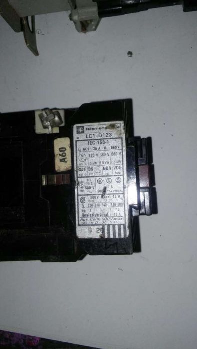 Styczniki, termiki, dodatkowe styki pomocnicze