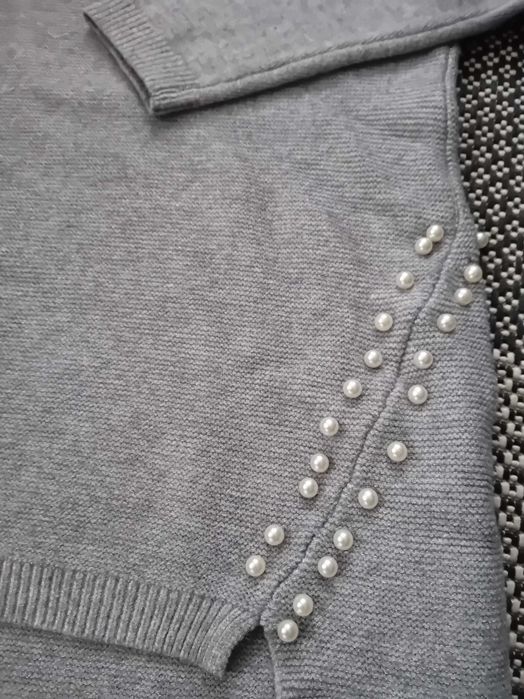 Sweterek sweter perełki