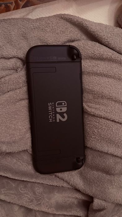 Nintendo switch 2 + pokemon legends raramente usada, comprada pcdiga com garantia caixa e todos acessórios