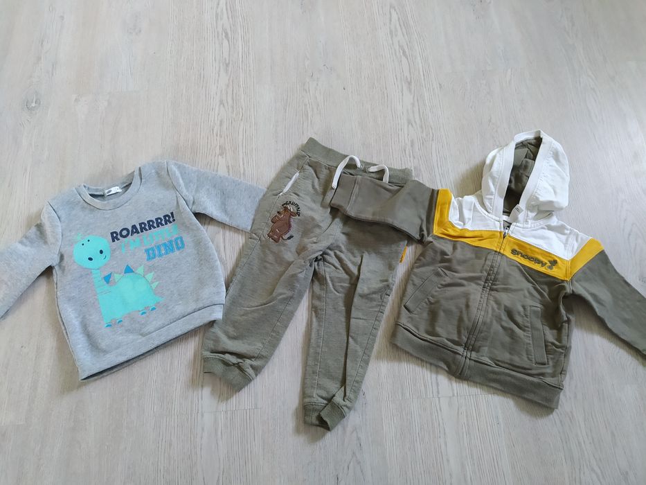 Zestaw bluzy i spodnie 2+1 r 86