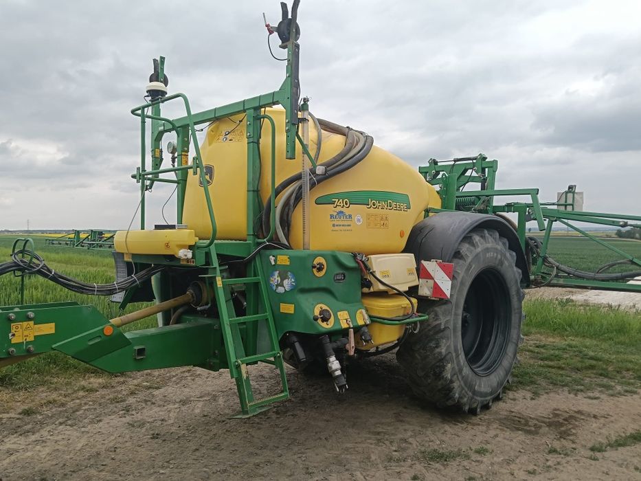 Opryskiwacz John Deere 732   740  21/27m GPS