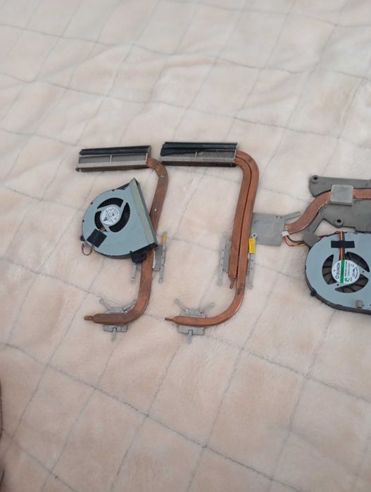 Продам запчастини для ноутбуків