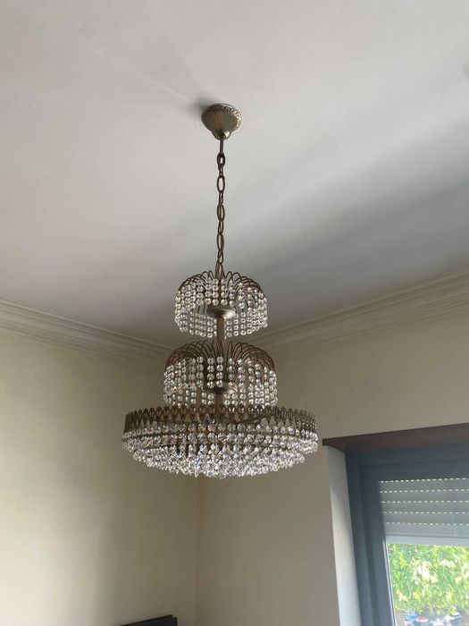 Lustre de Cristal Vintage de 3 Níveis – Elegância Clássica e Efeito Deslumbrante