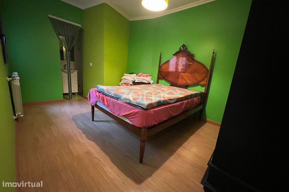 Moradia T4 com 4 Suites em Águas Frias – A 10 Minutos de Chaves